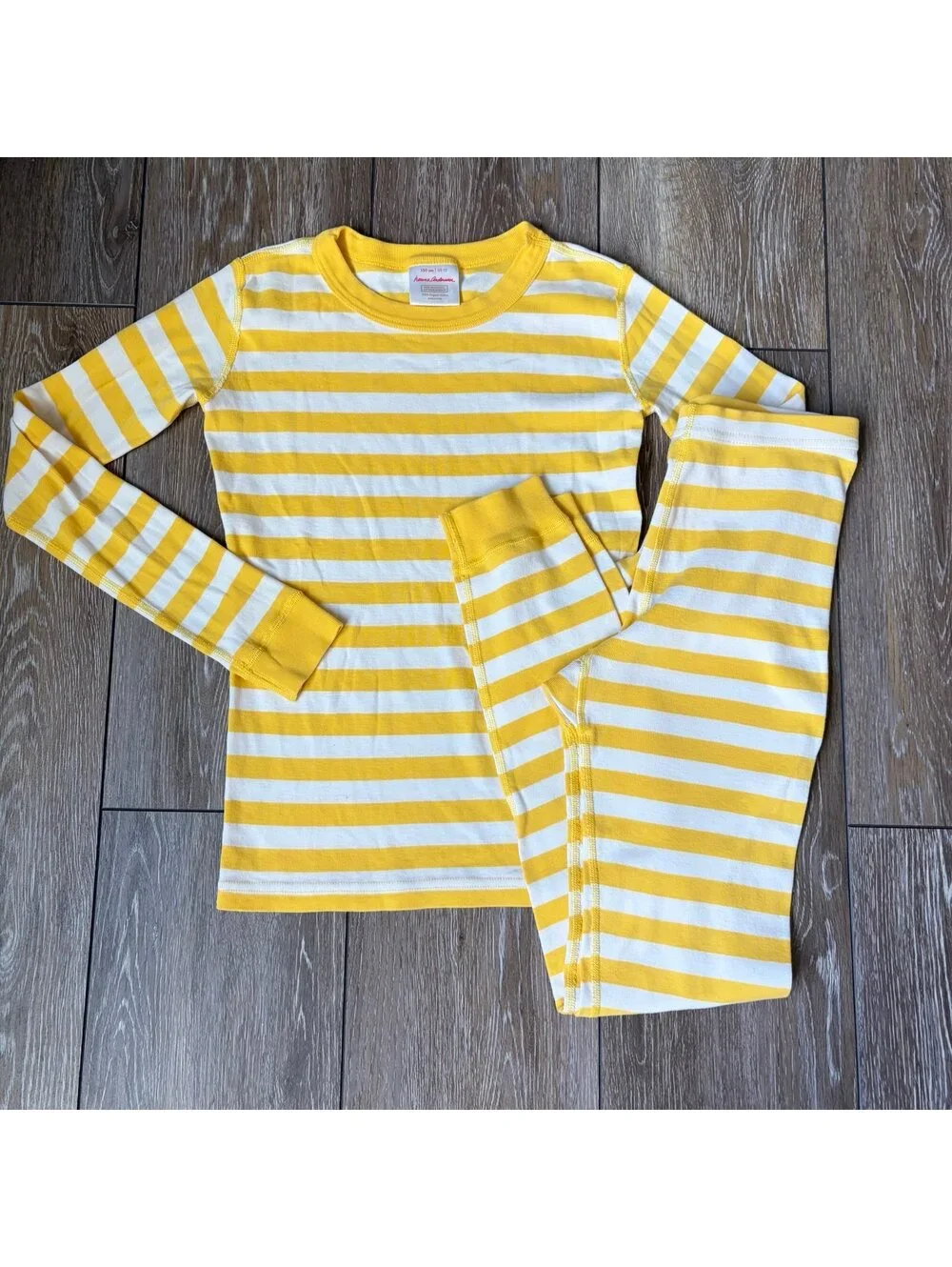 Hanna Andersson Yellow and white Pajamas